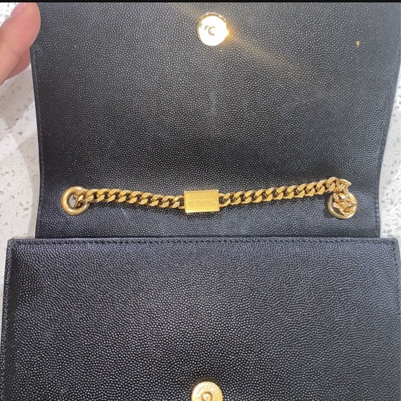 Saint Laurent Kade small hand bag. - Picture 4 of 6